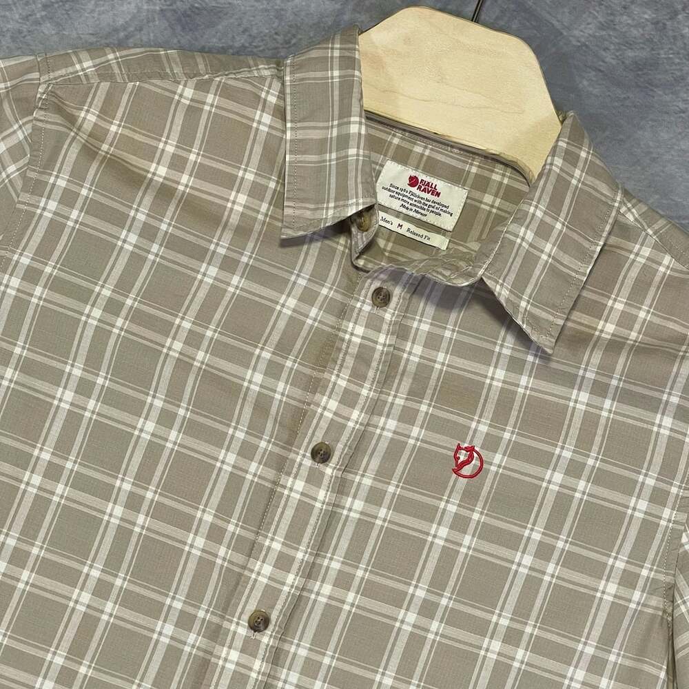 Fjallraven Plaid Button Down Shirt Size M Relaxed Fit Brown